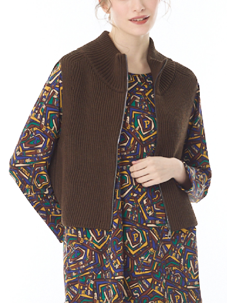 軽量ウール混ニットベスト｜アトリエドール公式オンラインショップ