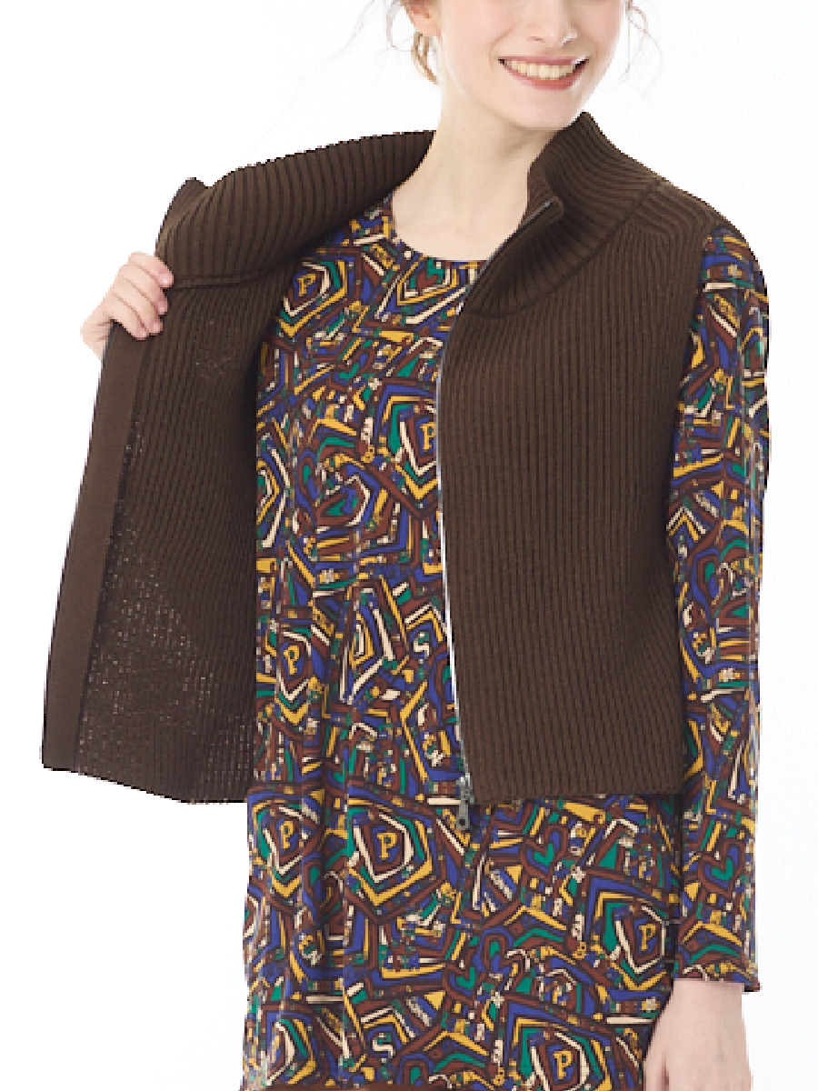 軽量ウール混ニットベスト｜アトリエドール公式オンラインショップ